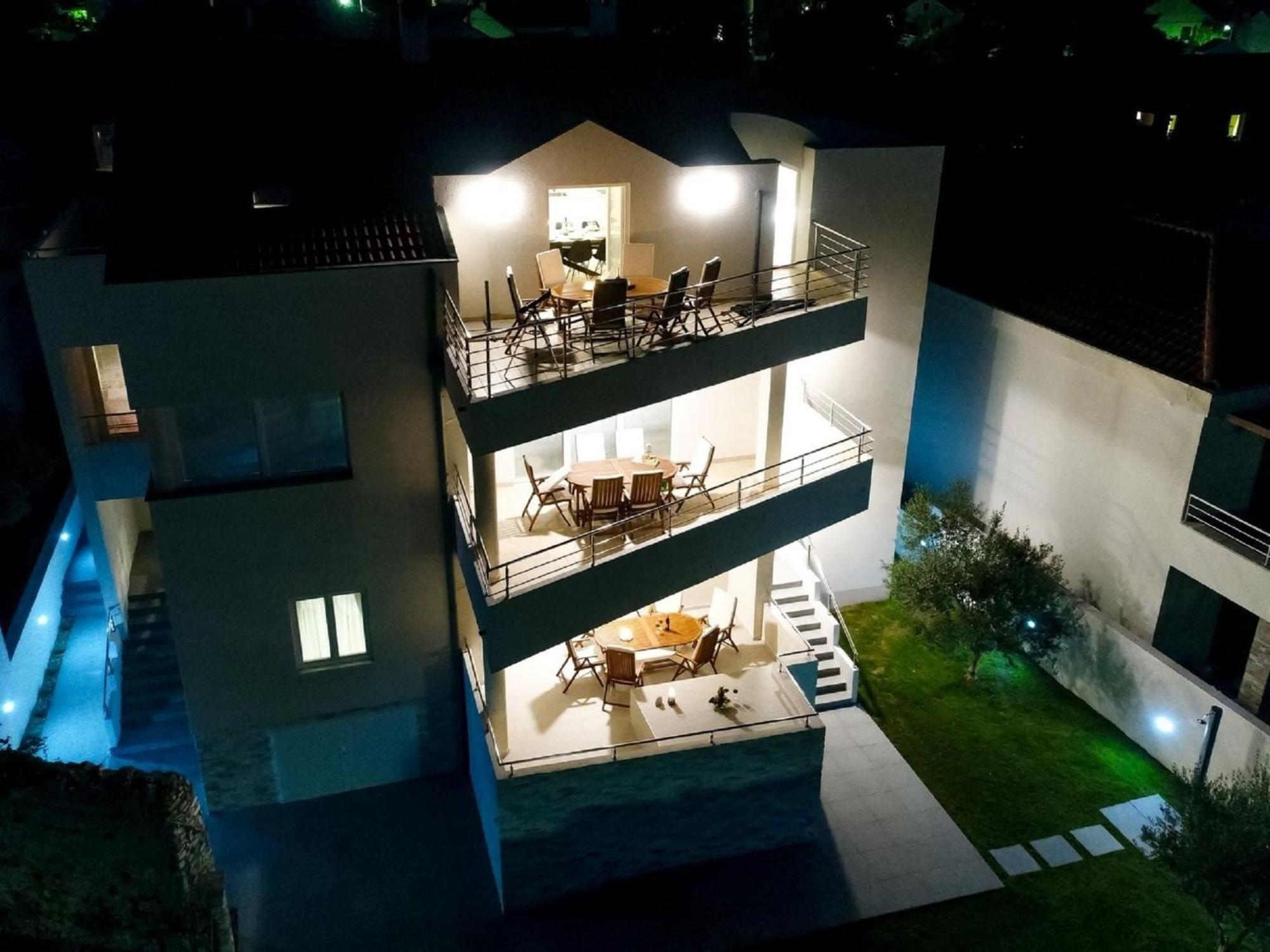 Modern Villa In Nin With Terrace 外观 照片