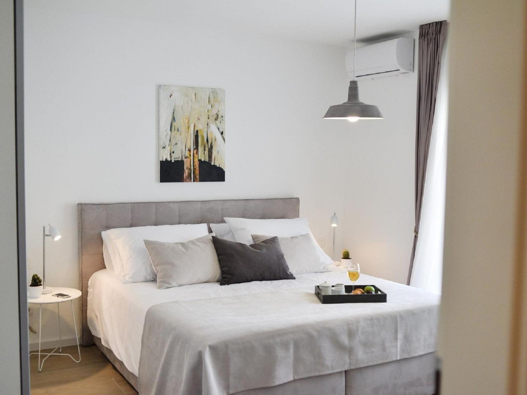 Modern Villa In Nin With Terrace 外观 照片