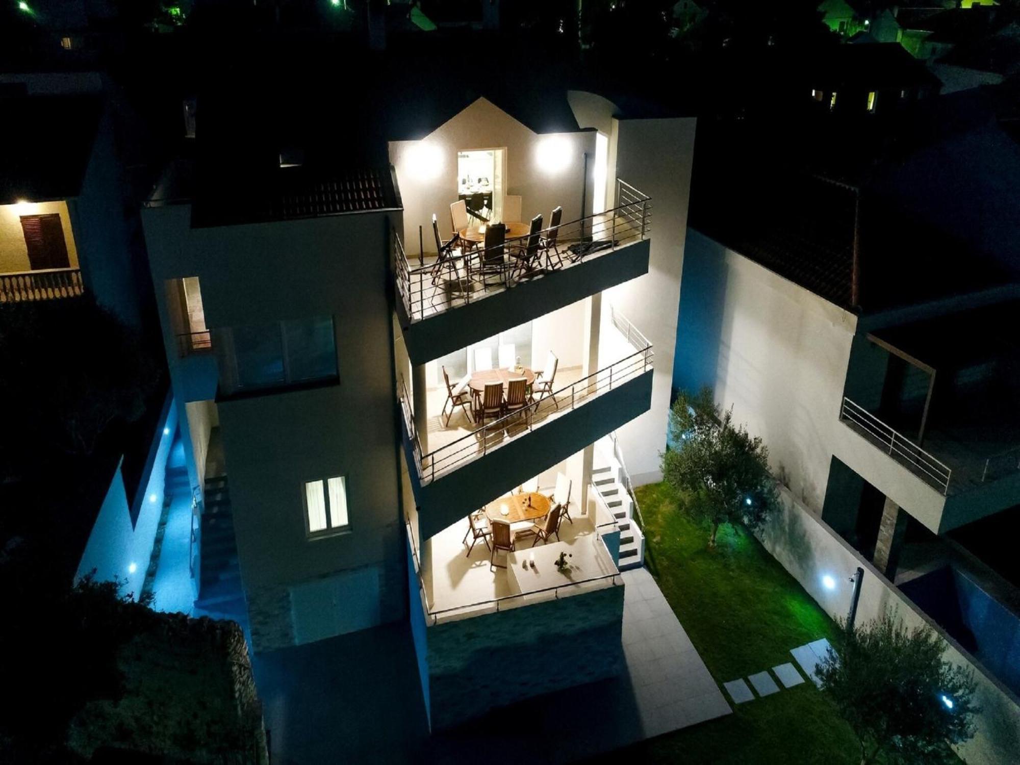 Modern Villa In Nin With Terrace 外观 照片