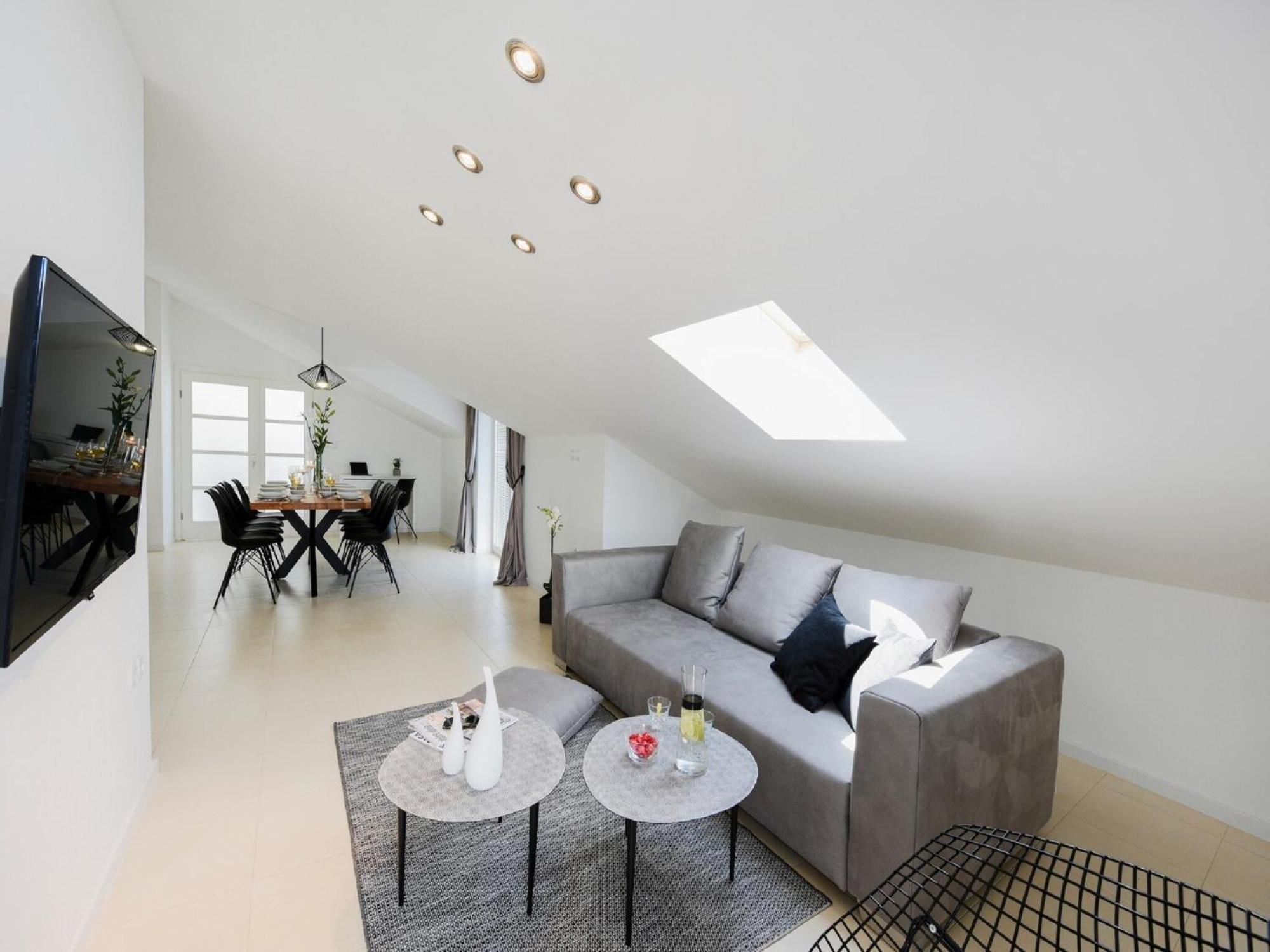 Modern Villa In Nin With Terrace 外观 照片